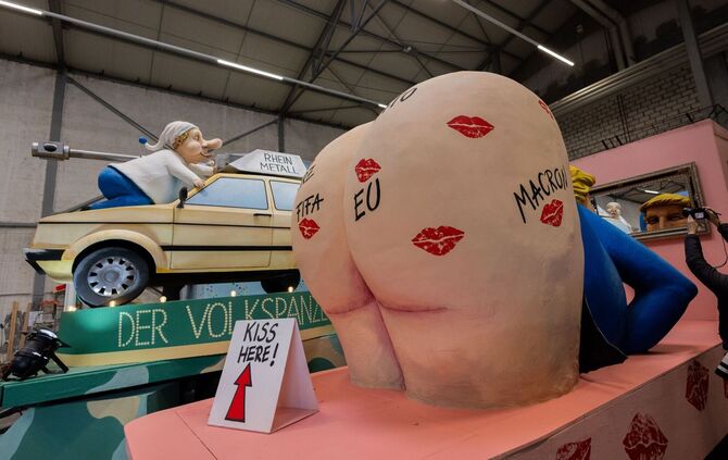 Richtfest des Kölner Rosenmontagszugs