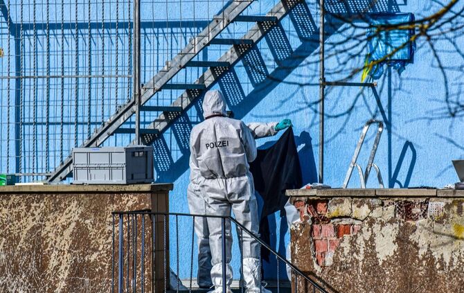 In Schrozberg soll ein Mann seine Frau erschossen haben.