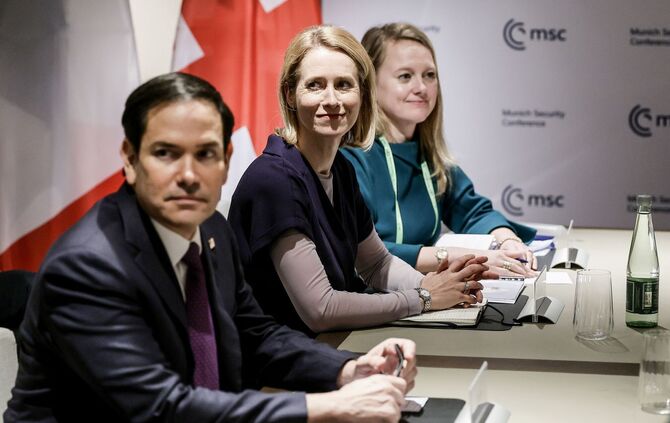 US-Außenminister Marco Rubio (l), und Kaja Kallas (M)