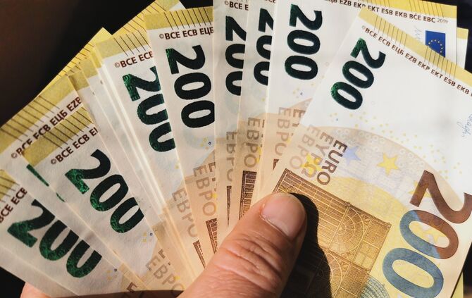 Wie steht es um den Haushalt in Korb?  Symbolbild