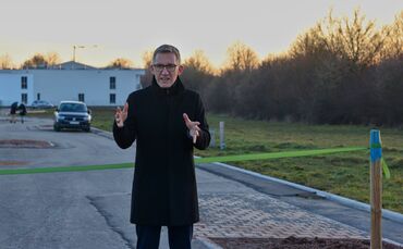 Thomas Bernlöhr ist der aktuelle Bürgermeister in Welzheim - und möchte auch der zukünftige bleiben. Sein derzeitiger Blick auf