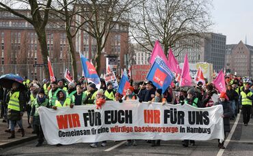 Warnstreik der Gewerkschaften - Hamburg
