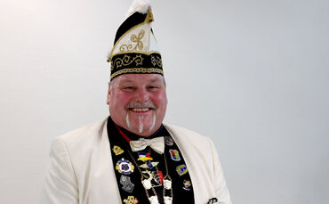 Faschingspräsident Jörg Knöllinger lässt sich von den Auflagen den Spaß nicht verderben.