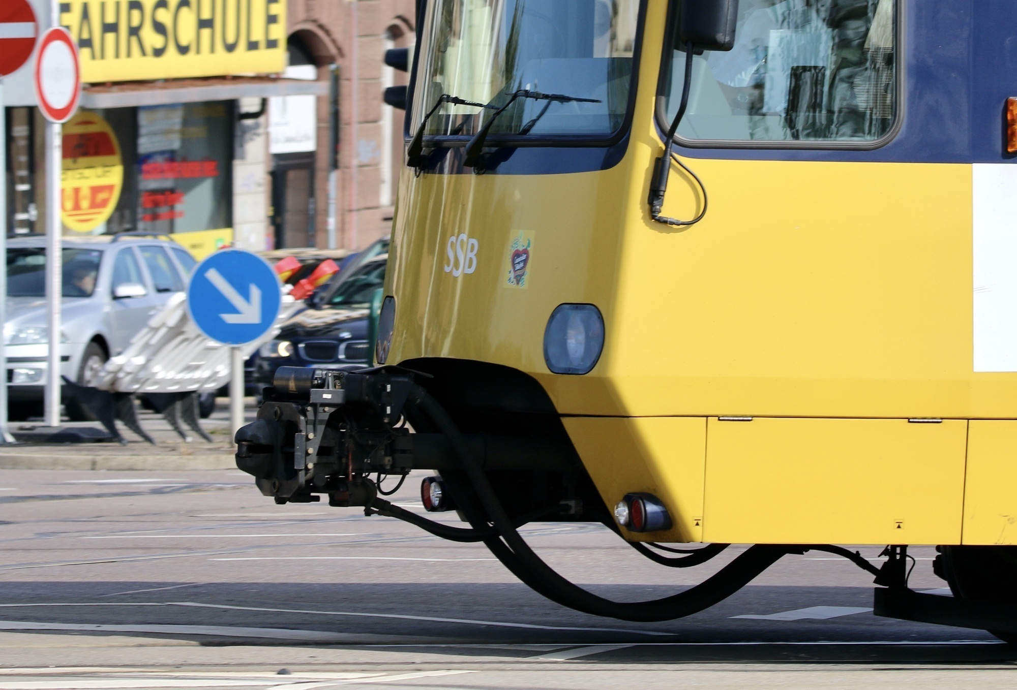 Light rail accident in Fellbach: VW driver misses red light