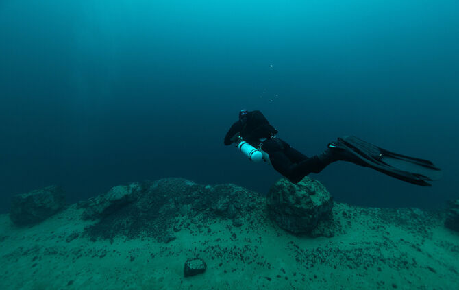 Jeden ersten Sonntag im Monat machen die Taucher einen Ausflug zu einem See - auch im Winter.