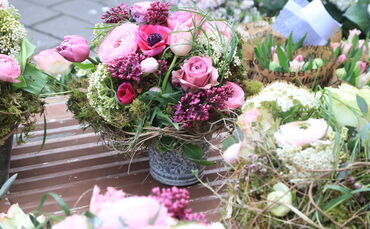 Samstag ist Valentinstag - und Wochenmarkt in Winnenden. Die Blumen-Auswahl ist also schon mal groß.
