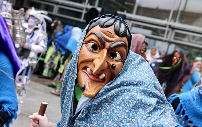 Um kurz vor 16 Uhr übernahmen die Schella Hexa in Rudersberg das Kommando.
