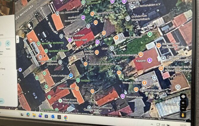 Google Maps spielt weiter verrückt: Auch am Freitag, 13. Februar 2026, ist Schnait an der Kreuzung von Weinstraße und Buchhalden