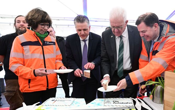 Beginn des Ausbaus der A8 am Albaufstieg