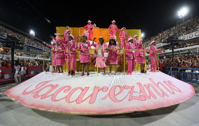 Den Auftakt machte die Schule «Unidos do Jacarezinho».