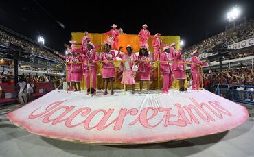Den Auftakt machte die Schule «Unidos do Jacarezinho».