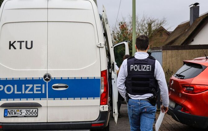 Getötete Frau im Schlafzimmer