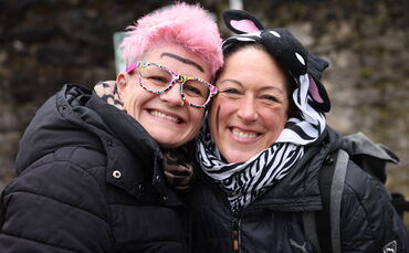 Die Besucher haben Spaß.