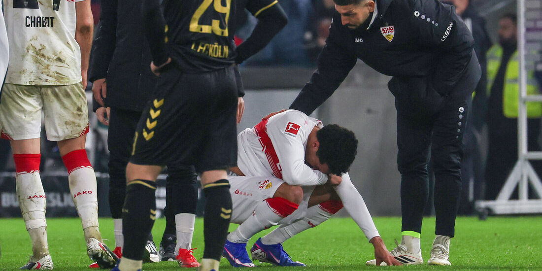 VfB-Profi Tiago Tomas brach nach dem Köln-Spiel in Tränen aus.