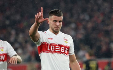 Ermedin Demirovic zeigt es an, wenn auch unbewusst: Ich bin der Zweitbeste der Bundesliga.