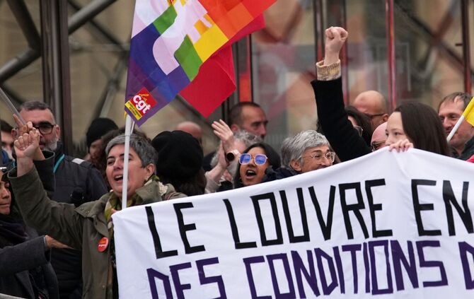 Mitarbeiter des Louvre streiken weiter