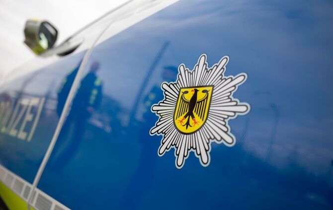 Die Bundespolizei rückte gemeinsam mit der Landespolizei aus. (Symbolbild)