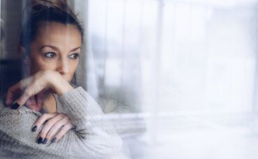 Einsamkeit kann leise beginnen – und doch schwer auf der Seele lasten. Wenn sich innere Leere, Antriebslosigkeit oder Hoffnungsl