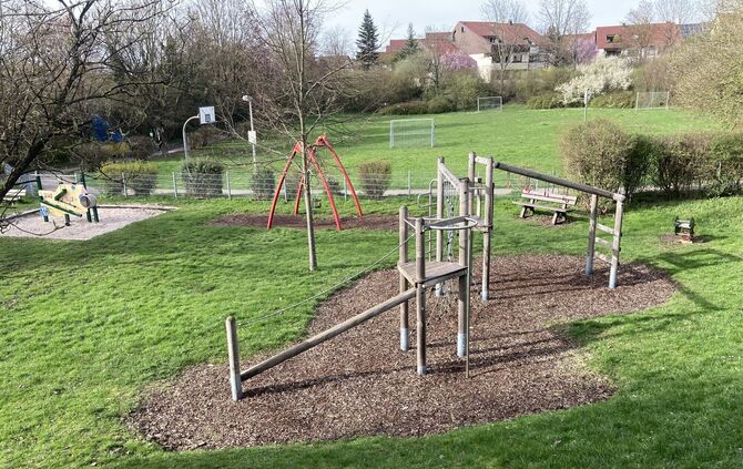 Auf die Grünfläche zur Bebauung hin soll die neue Kita kommen (Archivbild)