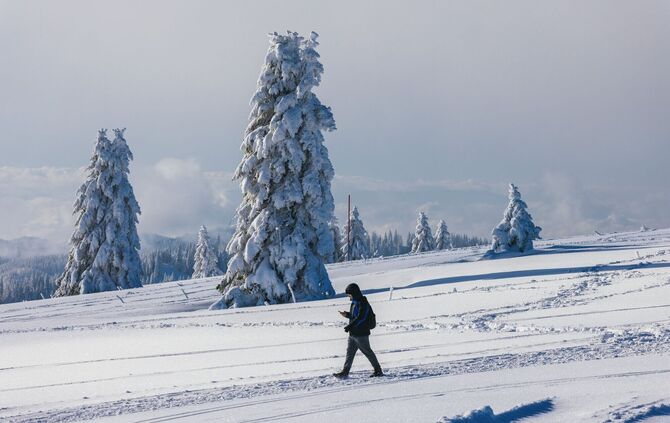 Laut der Bergwacht steigt die Gefahr für Lawinen. (Symbolbild)