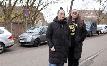 Die Parksituation in der Schorndorfer Straße ist für Anwohner schlimm, finden Monica Iacovone (links) und Mandy Flach, die seit 