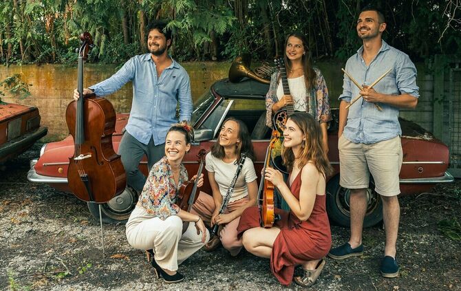 Das Fernweh Ensemble präsentiert sein Programm "L'appel de loin" im Bandhaus Theater Backnang.