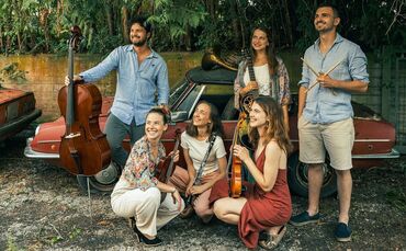 Das Fernweh Ensemble präsentiert sein Programm "L'appel de loin" im Bandhaus Theater Backnang.