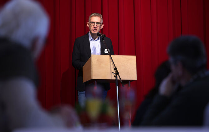 Thomas Bernlöhr beim Neujahrsempfang des Handels- und Gewerbevereins Welzheim.