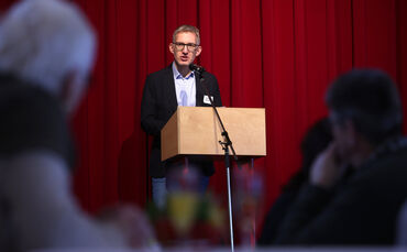 Thomas Bernlöhr beim Neujahrsempfang des Handels- und Gewerbevereins Welzheim.