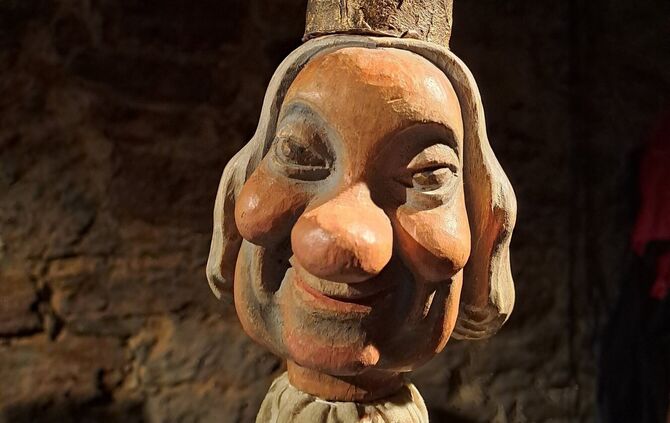 Eine Marionette aus dem Stück „Geschichten aus dem Koffer – 2. Teil" im Theater unterm Regenbogen Waiblingen.
