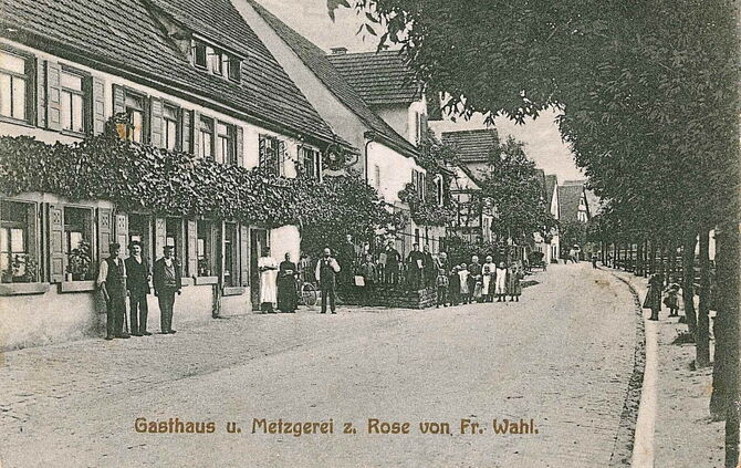 Ansichtskarte von Gasthaus und Metzgerei der Familie Wahl in Strümpfelbach aus dem Jahr 1916. Die von den Nazis ermordete Emma H