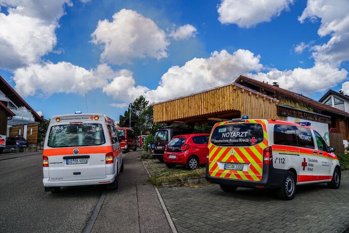 Lorch: Holzwohnhaus in Vollbrand – 1 Verletzte