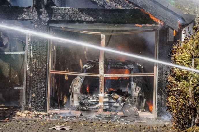 Lorch: Holzwohnhaus in Vollbrand – 1 Verletzte