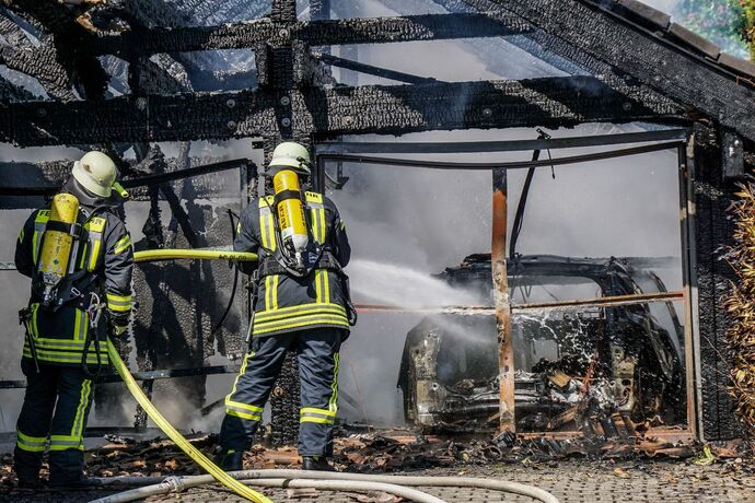 Lorch: Holzwohnhaus in Vollbrand – 1 Verletzte