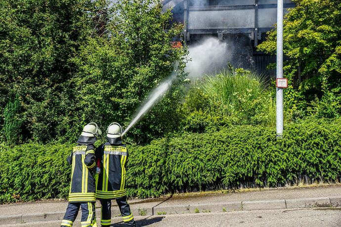 Lorch: Holzwohnhaus in Vollbrand – 1 Verletzte