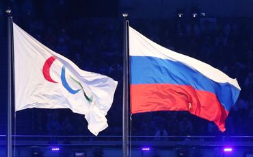 Die russische Fahne bei den Paralympics 2014