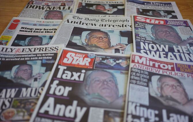 Epstein-Skandal - Zeitungen