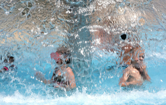 Wasserspaß im Winterbacher Freibad (Archivbild).