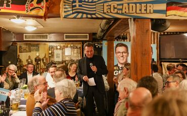 Der ehemalige Baden-Württembergische Ministerpräsident Günther Oettinger war zu Gast im Adler in Plüderhausen.