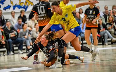 Im Hinspiel musste sich der VfL Waiblingen dem HC Leipzig mit 25:29 geschlagen geben, hielt aber lange mit. Hier kämpft Lara Eck