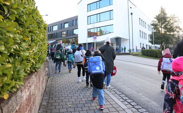 Das besondere an der Schulsozialarbeit in Korb: Sie begleitet die Kinder auch beim Wechsel in die Sekundarstufe (Symbolfoto).