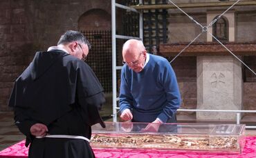 Die Gebeine des heiligen Franziskus