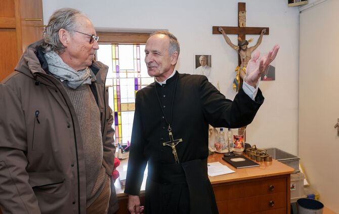 Fastenpredigt mit Schönheitschirurg Mang