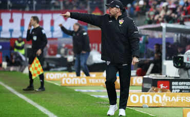 VfB-Trainer Sebastian Hoeneß war mit einigen Schiedsrichterentscheidungen in Heidenheim nicht einverstanden.