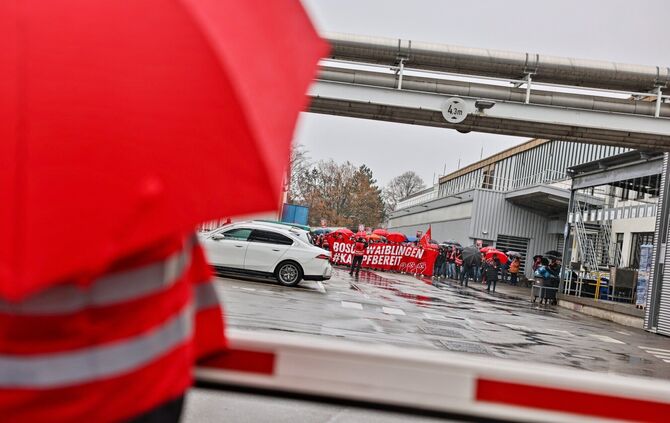 Demo gegen Schließungspläne für das Waiblinger Bosch-Werk "Power Solutions" im Herbst 2025 (Archivfoto).