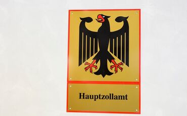 45 Gegenstände stellten die Beamten sicher. (Symbolbild)