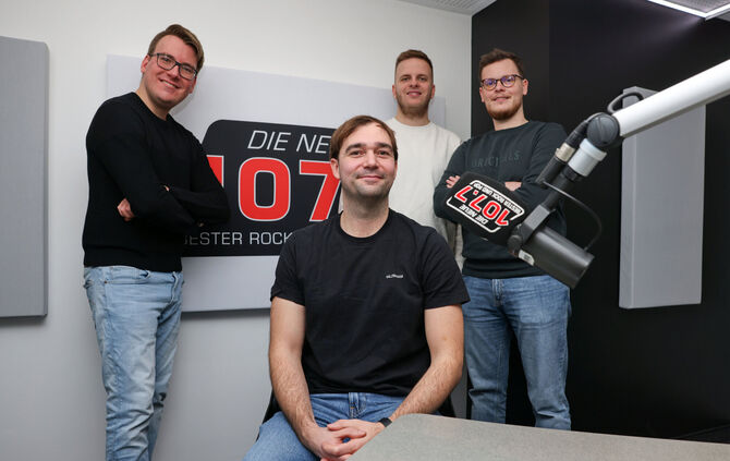 Die Podcast-Hosts Daniel Haug, Dann Schöckle, Moritz Wagner und Simeon Kramer (von links).