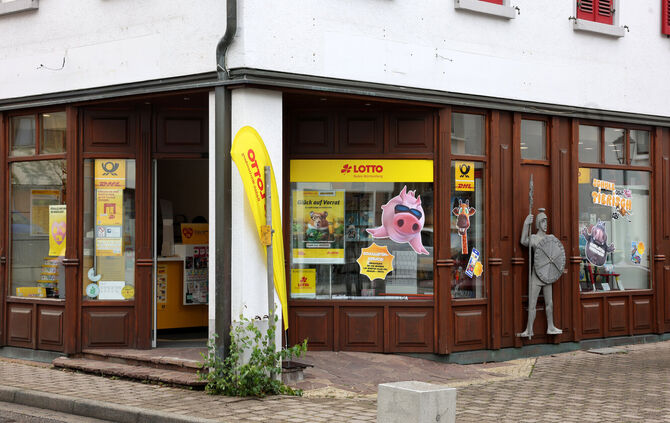 Werden Pakete hier im Ladengeschäft der Post in Welzheim seltener abgeholt vom Paketboten als an der Packstation?