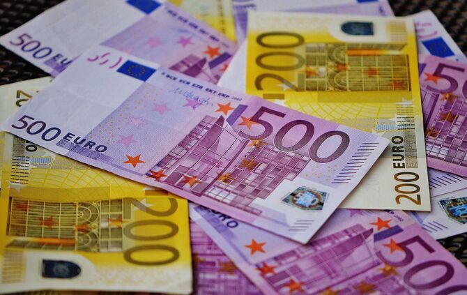 Es geht um viel Geld, das vielen Betrieben schmerzlich fehlt und das die Landesregierung offenbar nur ungern zurückgibt.