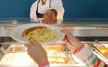 Welches Essen wird künftig in Kernen in Kitas und Schulen serviert? (Symbolbild).